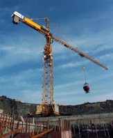 Giai_phap_-_Bien_tan_cho_Cau_Thang_may_-_Tower_crane